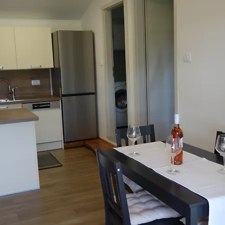Apartma Pergola Secovlje