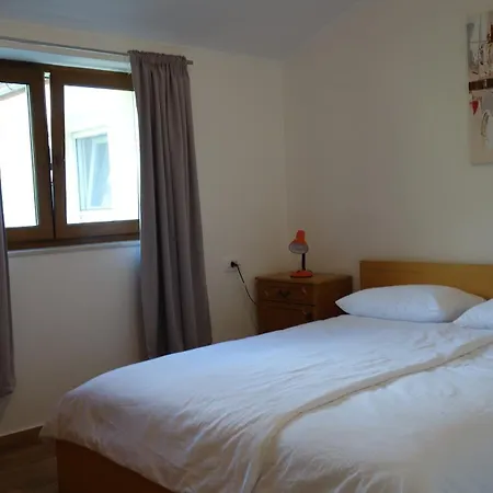 Apartma Pergola Secovlje